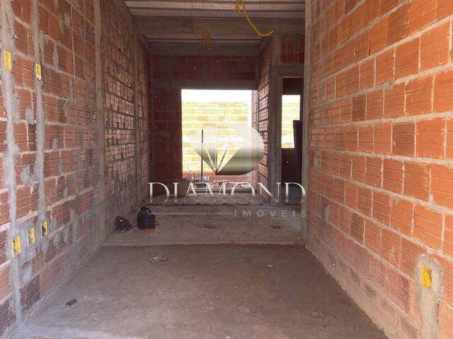 #075 - Casa para Venda em Luís Eduardo Magalhães - BA