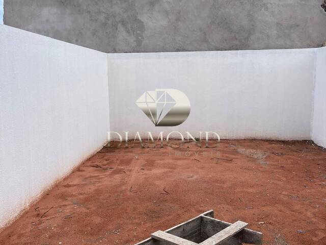 #082 - Casa para Venda em Luís Eduardo Magalhães - BA