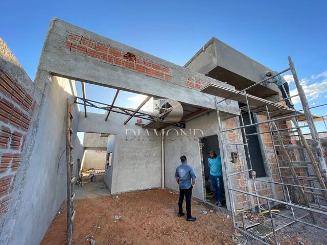 #094 - Casa para Venda em Luís Eduardo Magalhães - BA