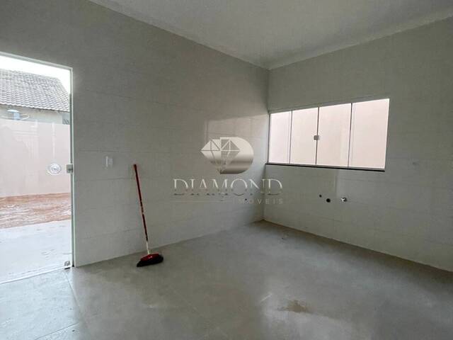 #107 - Casa para Venda em Luís Eduardo Magalhães - BA