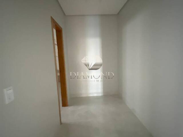 #120 - Casa para Venda em Luís Eduardo Magalhães - BA