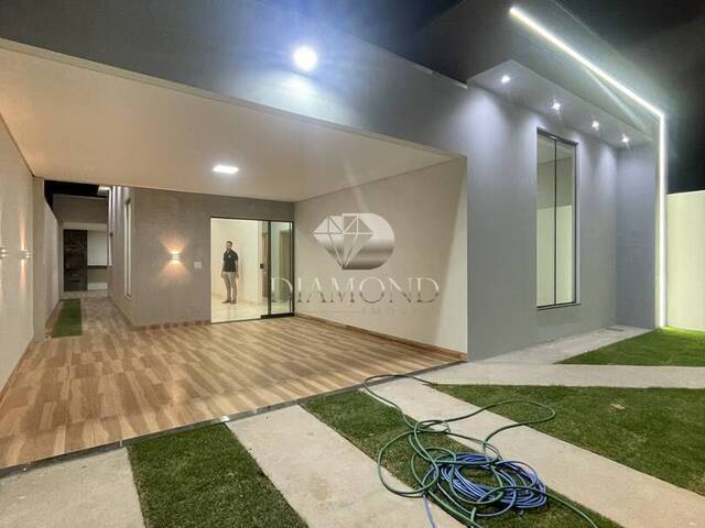 #170 - Casa para Venda em Luís Eduardo Magalhães - BA
