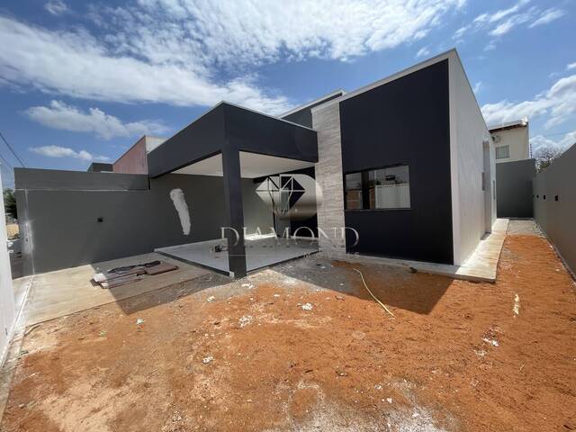 #090 - Casa para Venda em Luís Eduardo Magalhães - BA