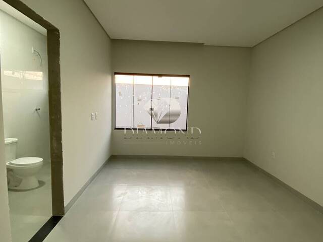 #215 - Casa para Venda em Luís Eduardo Magalhães - BA