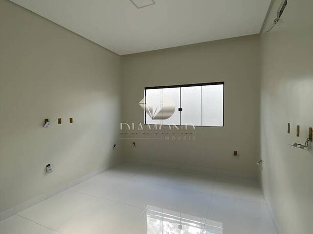 #077 - Casa para Venda em Luís Eduardo Magalhães - BA