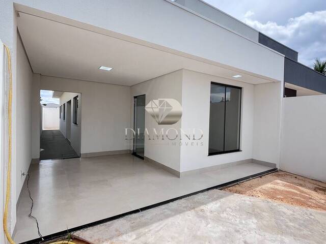 #071 - Casa para Venda em Luís Eduardo Magalhães - BA