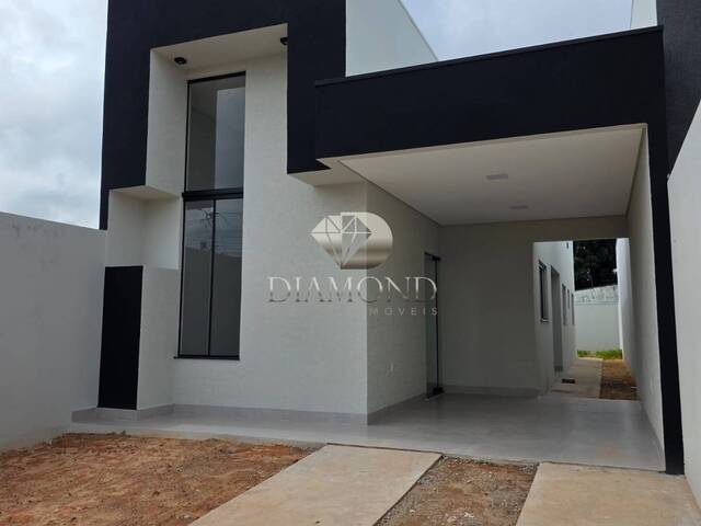 #254 - Casa para Venda em Luís Eduardo Magalhães - BA