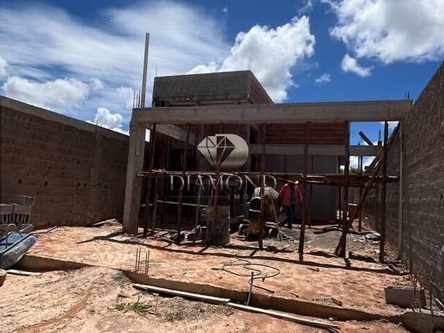 #265 - Casa para Venda em Luís Eduardo Magalhães - BA