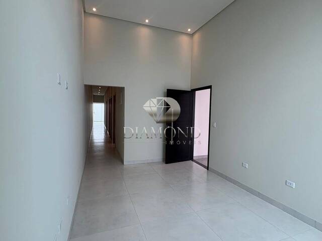 #268 - Casa para Venda em Luís Eduardo Magalhães - BA