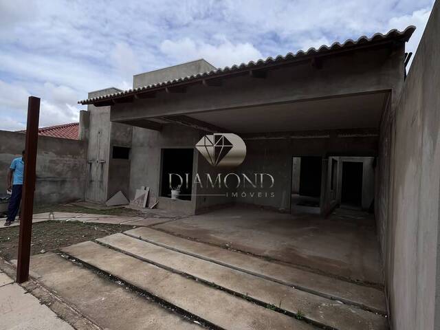 #271 - Casa para Venda em Luís Eduardo Magalhães - BA