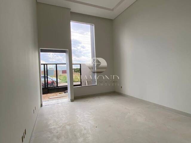 #073 - Casa para Venda em Luís Eduardo Magalhães - BA