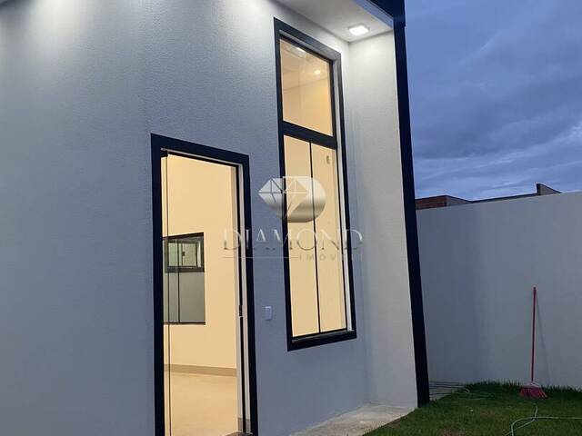 #244 - Casa para Venda em Luís Eduardo Magalhães - BA