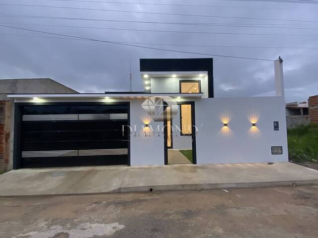 #244 - Casa para Venda em Luís Eduardo Magalhães - BA