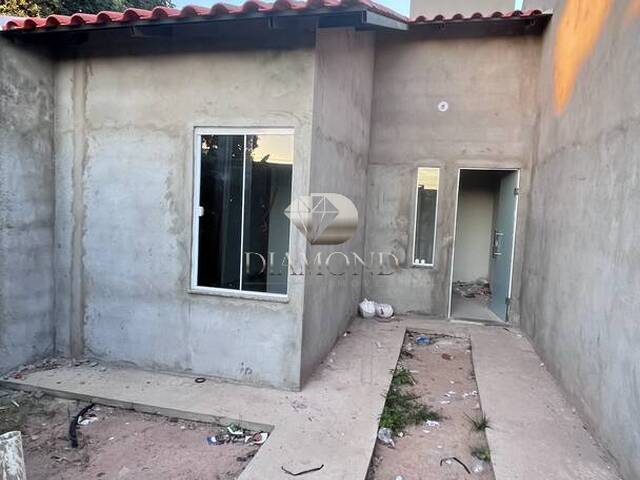 #299 - Casa para Venda em Luís Eduardo Magalhães - BA