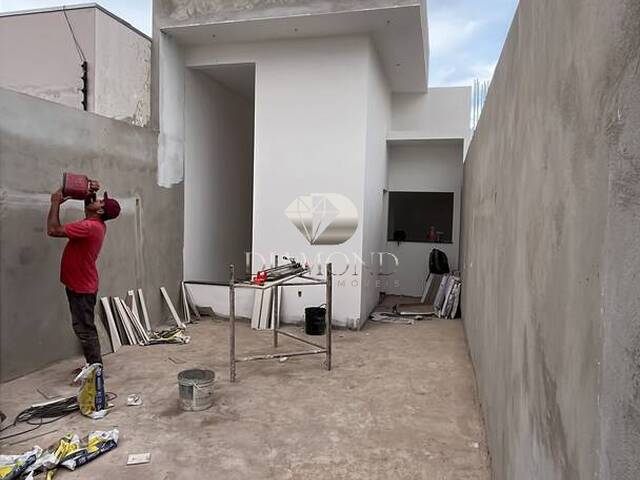 #303 - Casa para Venda em Luís Eduardo Magalhães - BA