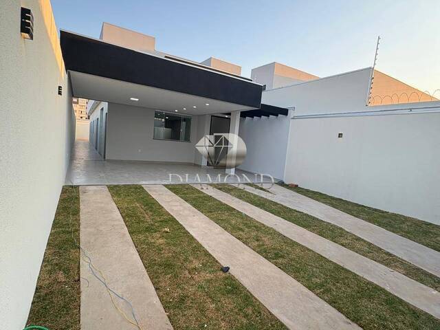 #309 - Casa para Venda em Luís Eduardo Magalhães - BA