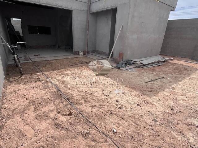 #054 - Casa para Venda em Luís Eduardo Magalhães - BA