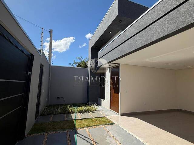 #060 - Casa para Venda em Luís Eduardo Magalhães - BA