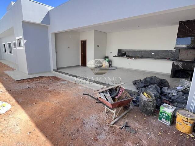#141 - Casa para Venda em Luís Eduardo Magalhães - BA
