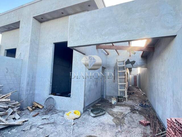 #438 - Casa para Venda em Luís Eduardo Magalhães - BA - 1