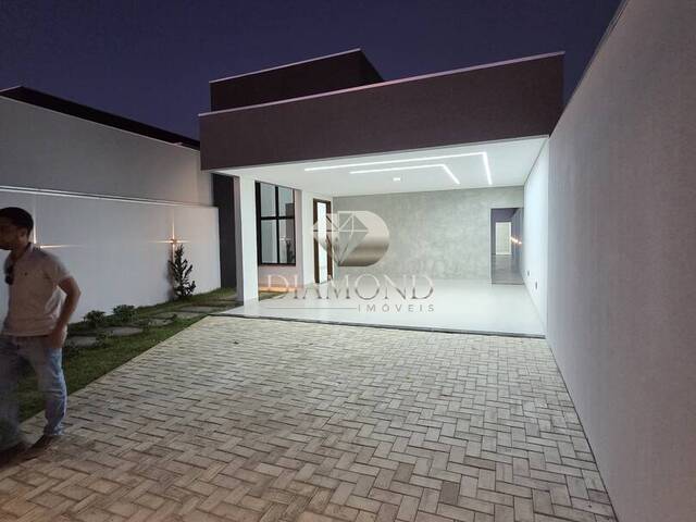#155 - Casa para Venda em Luís Eduardo Magalhães - BA